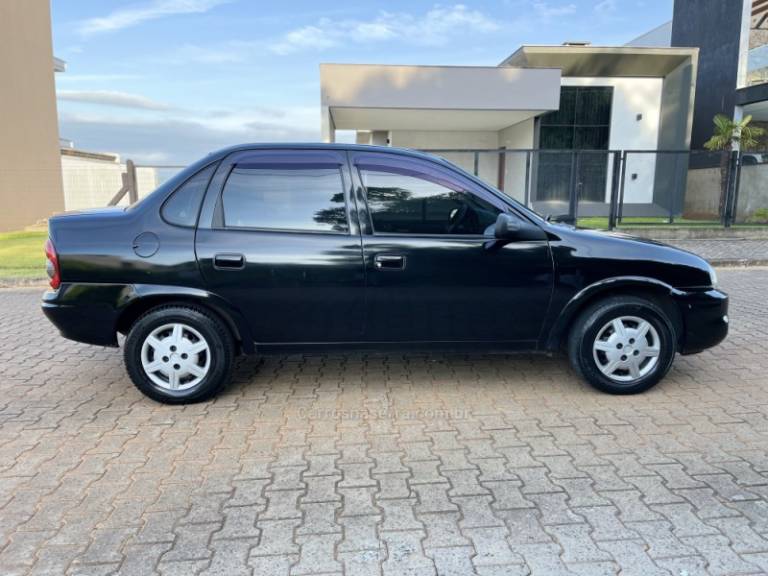 CHEVROLET - CLASSIC - 2009/2010 - Preta - R$ 22.900,00