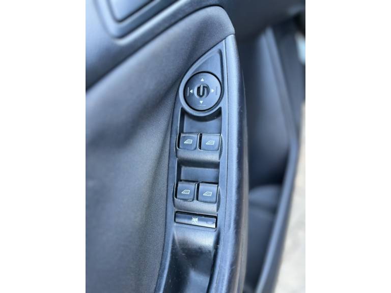 FORD - FOCUS - 2015/2015 - Cinza - R$ 57.900,00