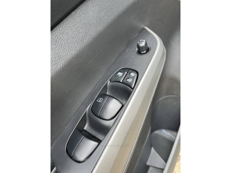 NISSAN - FRONTIER - 2022/2022 - Cinza - R$ 169.900,00