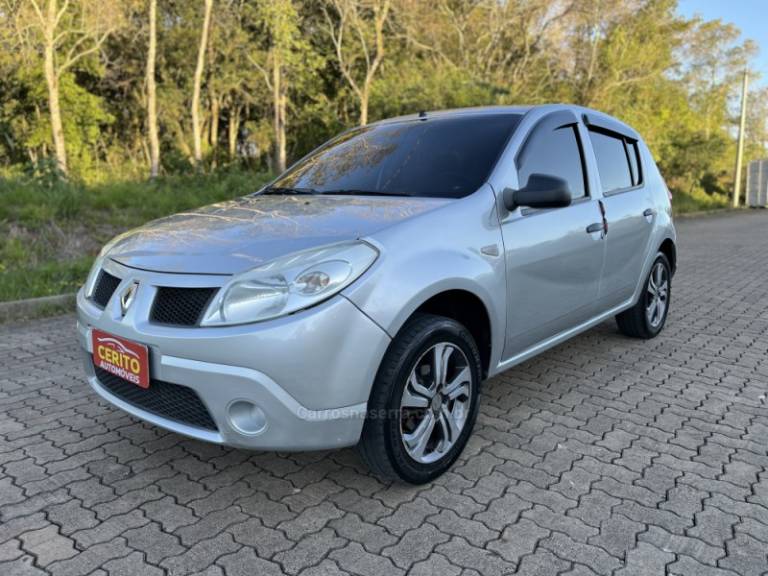 RENAULT - SANDERO - 2010/2011 - Prata - R$ 30.900,00