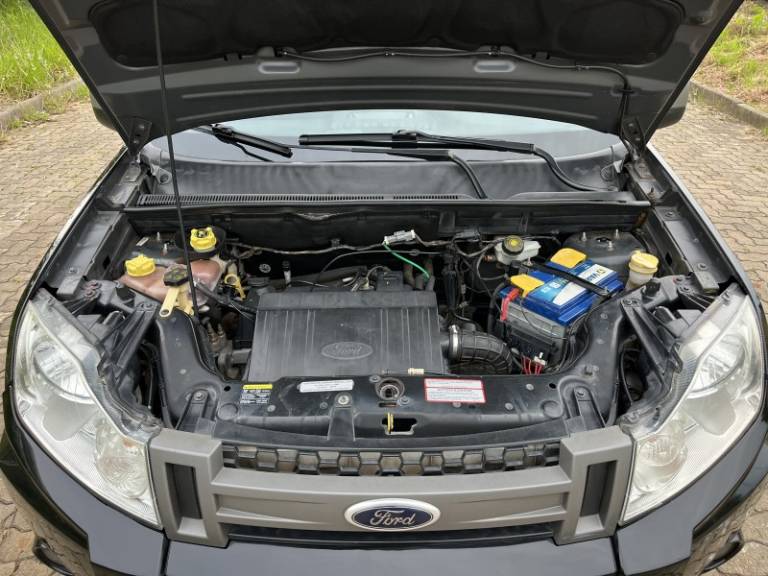 FORD - ECOSPORT - 2008/2008 - Preta - R$ 37.900,00