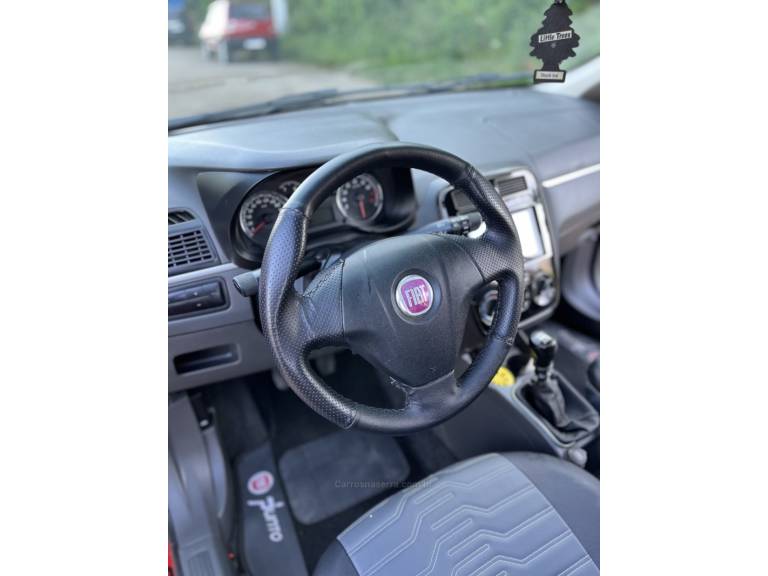 FIAT - PUNTO - 2008/2008 - Vermelha - R$ 33.900,00