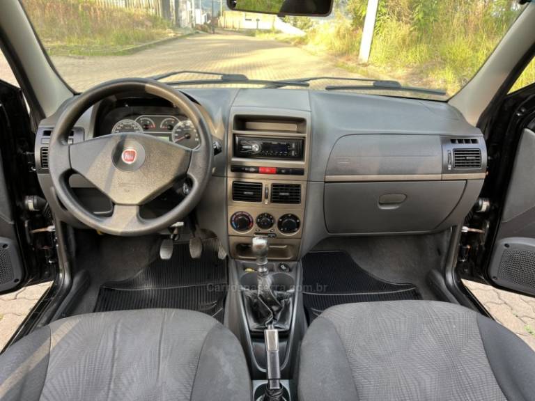 FIAT - SIENA - 2011/2012 - Preta - R$ 36.900,00