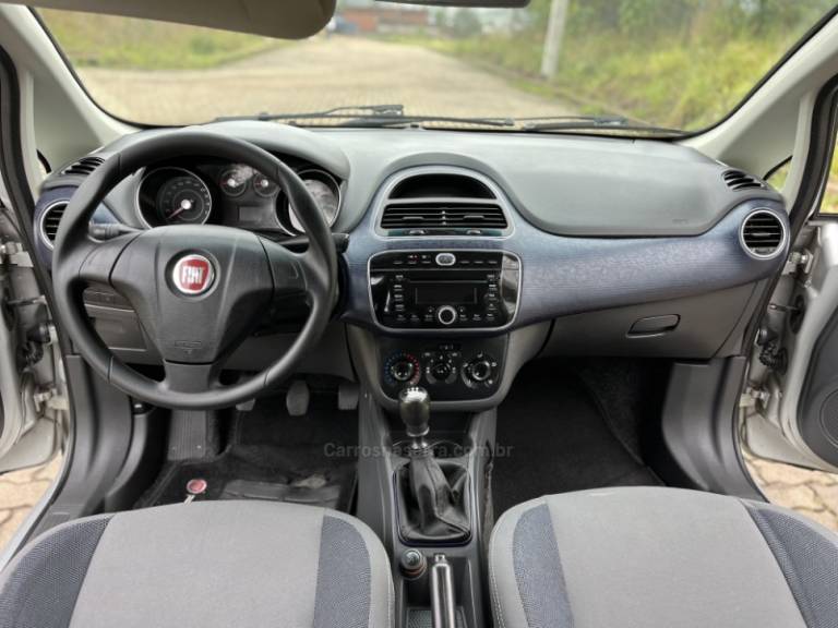 FIAT - PUNTO - 2013/2013 - Prata - R$ 39.900,00