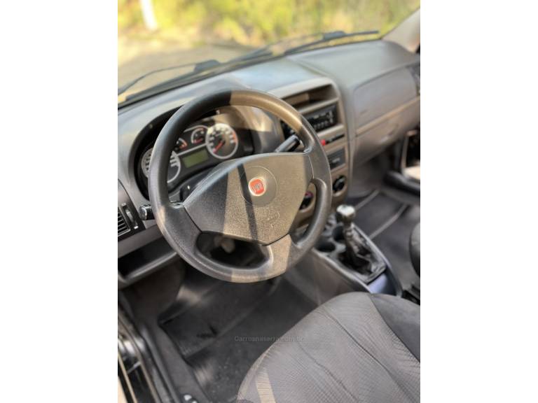 FIAT - SIENA - 2011/2012 - Preta - R$ 36.900,00