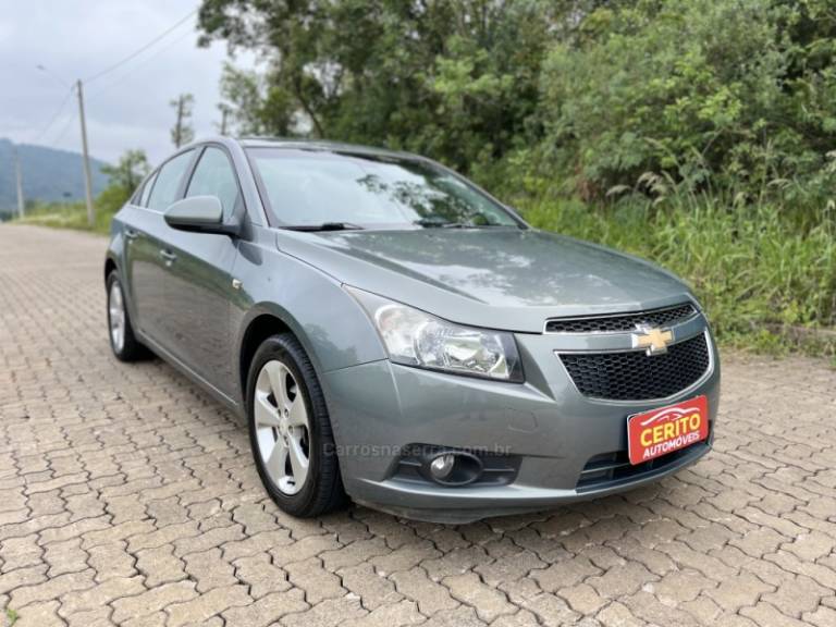 CHEVROLET - CRUZE - 2012/2011 - Cinza - R$ 57.900,00