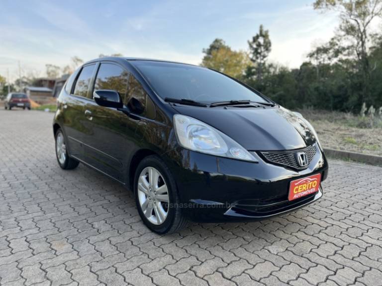 HONDA - FIT - 2010/2010 - Preta - R$ 44.900,00