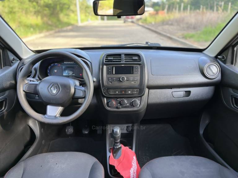 RENAULT - KWID - 2023/2023 - Branca - R$ 53.900,00
