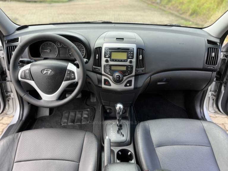 HYUNDAI - I30 - 2010/2011 - Prata - R$ 49.900,00
