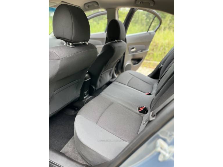 CHEVROLET - CRUZE - 2012/2011 - Cinza - R$ 57.900,00
