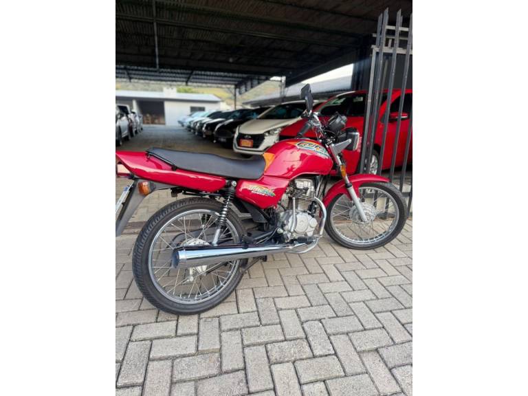 HONDA - CG 125 - 1999/1999 - Vermelha - R$ 15.900,00