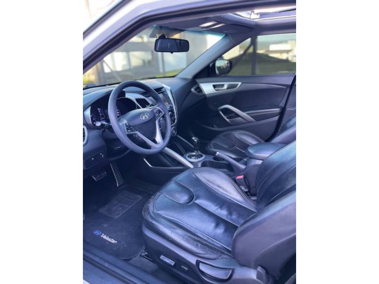 HYUNDAI - VELOSTER - 2013/2013 - Branca - R$ 67.900,00