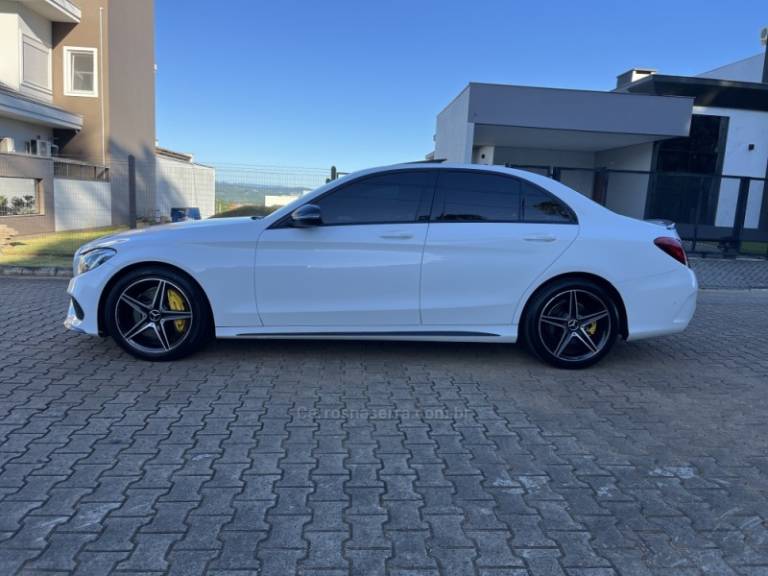 MERCEDES-BENZ - C 250 - 2016/2016 - Branca - R$ 155.900,00
