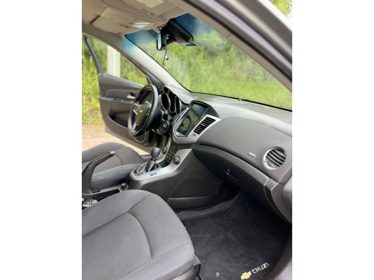 CHEVROLET - CRUZE - 2012/2011 - Cinza - R$ 57.900,00