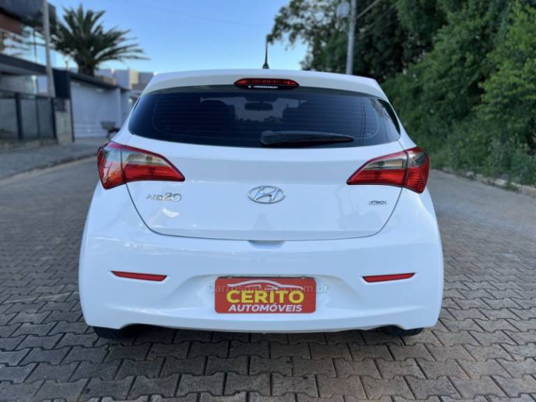HYUNDAI - HB20 - 2015/2015 - Branca - R$ 49.900,00