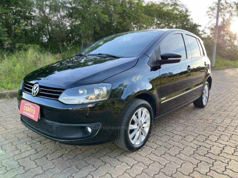 VOLKSWAGEN - FOX - 2011/2011 - Preta - R$ 39.900,00