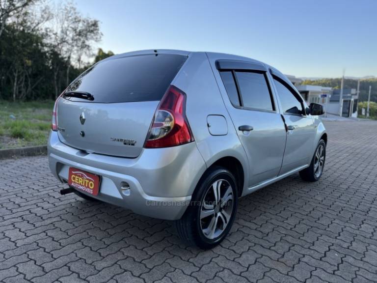 RENAULT - SANDERO - 2010/2011 - Prata - R$ 30.900,00