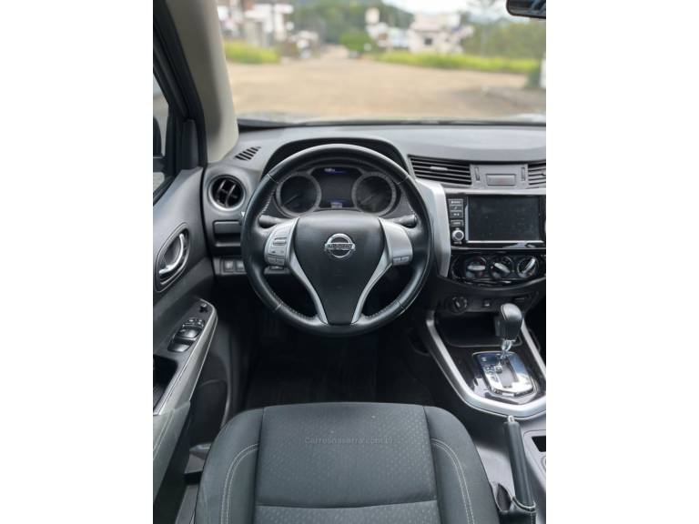 NISSAN - FRONTIER - 2022/2022 - Cinza - R$ 169.900,00