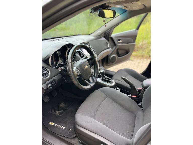 CHEVROLET - CRUZE - 2012/2011 - Cinza - R$ 57.900,00