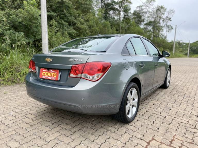 CHEVROLET - CRUZE - 2012/2011 - Cinza - R$ 57.900,00