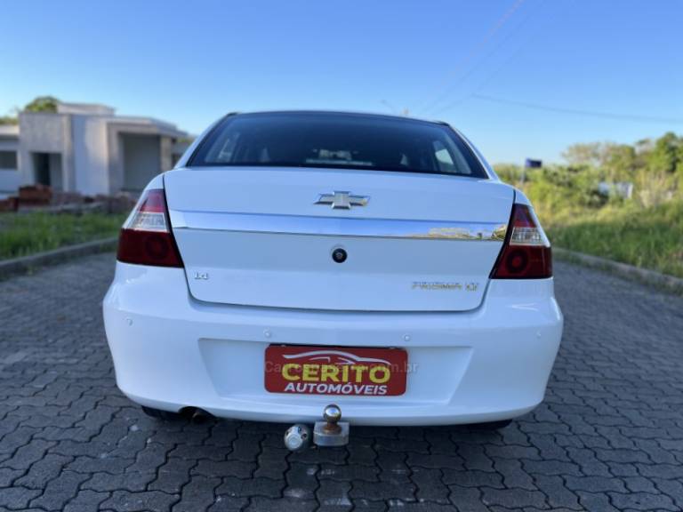 CHEVROLET - PRISMA - 2012/2012 - Branca - R$ 35.900,00