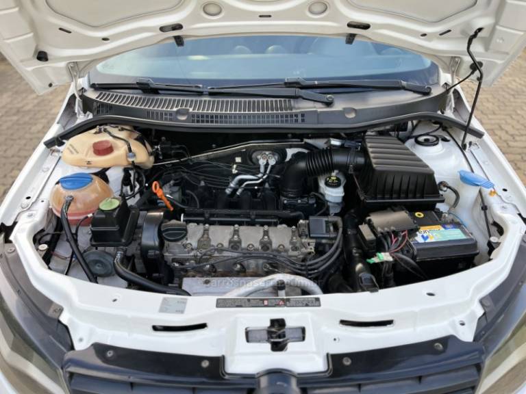 VOLKSWAGEN - SAVEIRO - 2014/2014 - Branca - R$ 55.900,00